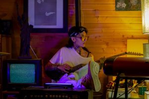 How to Choose the Right Amplifier for Acoustic Instruments