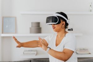 The Role of Augmented Reality in the Shopping Experience